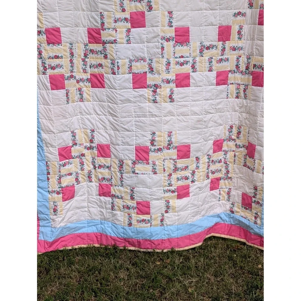 Vintage Handmade Floral Patchwork Quilt Turning twenty pattern full